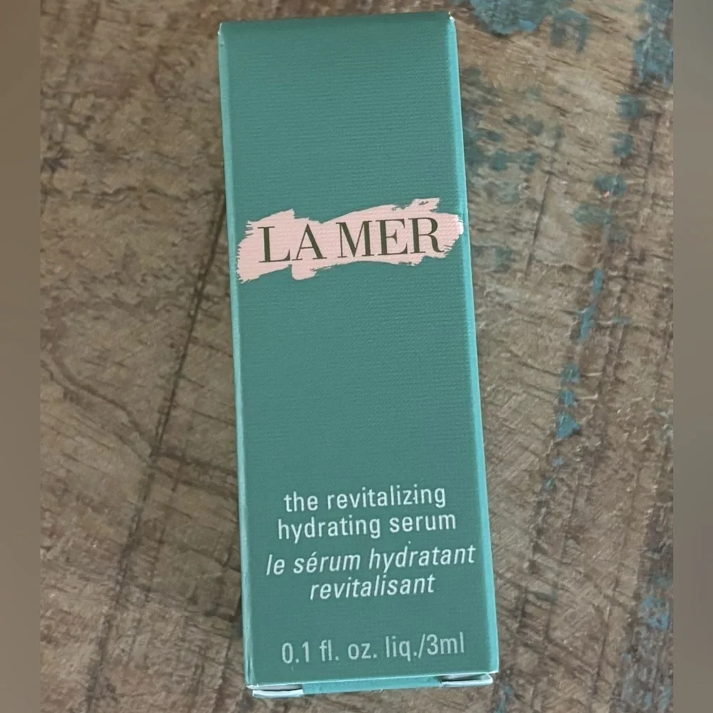 La Mer revitalizing hydrating Serum 3ML NIB